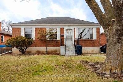 12 Smallwood Dr, House other with 3 bedrooms, 1 bathrooms and 4 parking in North York ON | Image 2