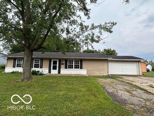 10013 Ridgefield Dr, Indianapolis, IN, 46235-2334 | Card Image