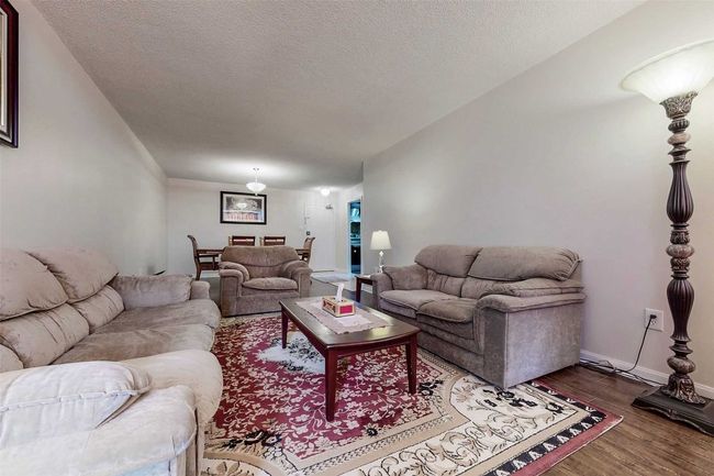 611 - 390 Dixon Rd, Condo with 3 bedrooms, 2 bathrooms and 1 parking in Etobicoke ON | Image 6