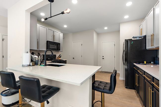 1528 Peachtree Ln, Home with 2 bedrooms, 4 bathrooms and 2 parking in Lockport IL | Image 6