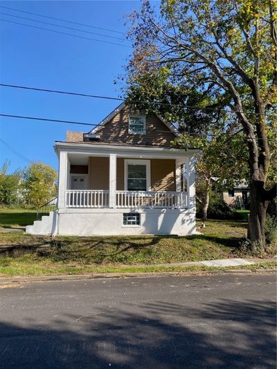 2707 Kansas Street, House other with 3 bedrooms, 2 bathrooms and 2 parking in McKeesport PA | Image 2