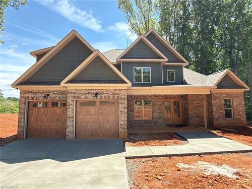 3784 Verbena Way, Clemmons, NC, 27012-9658 | Card Image