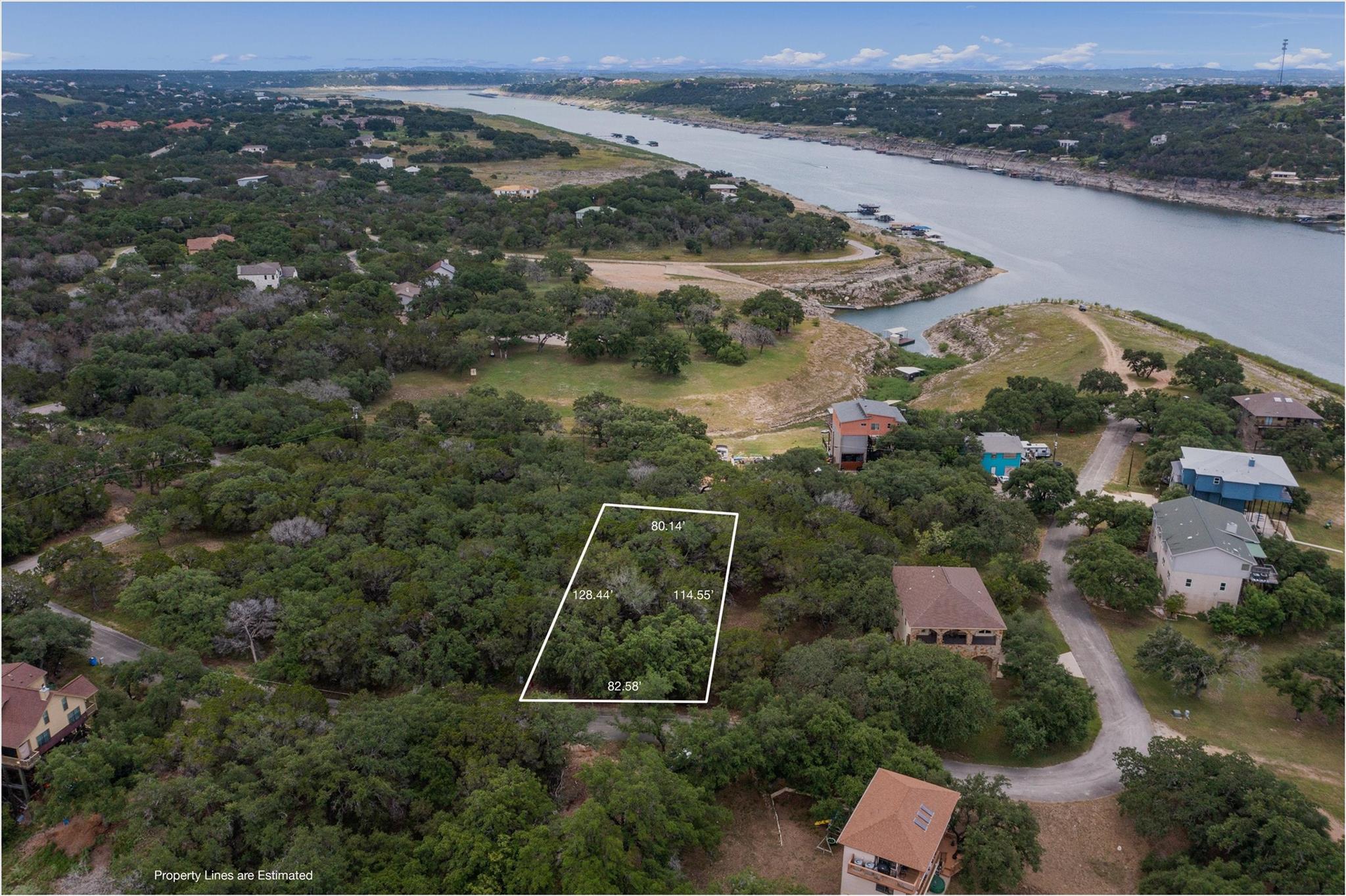 Land in Lago Vista