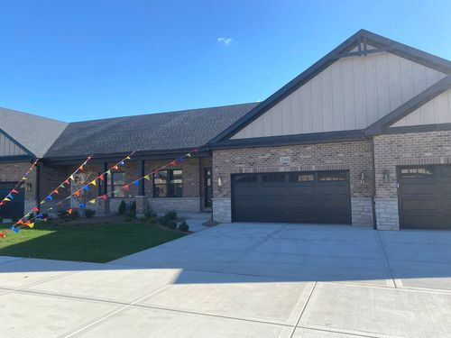 2166 Sky Harbor Dr, New Lenox, IL, 60451-9000 | Card Image