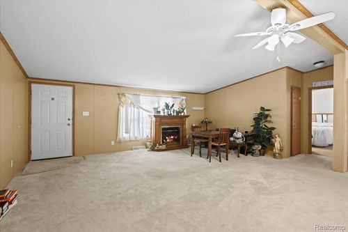 lot-76-351 N Squirrel Rd, Auburn Hills, MI, 48326-4043 | Card Image