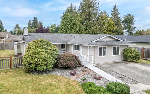1836 Florence St, Enumclaw, WA, 98022-2422 | Card Image