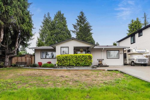 12214 211 St, Maple Ridge, BC, V2X8C9 | Card Image