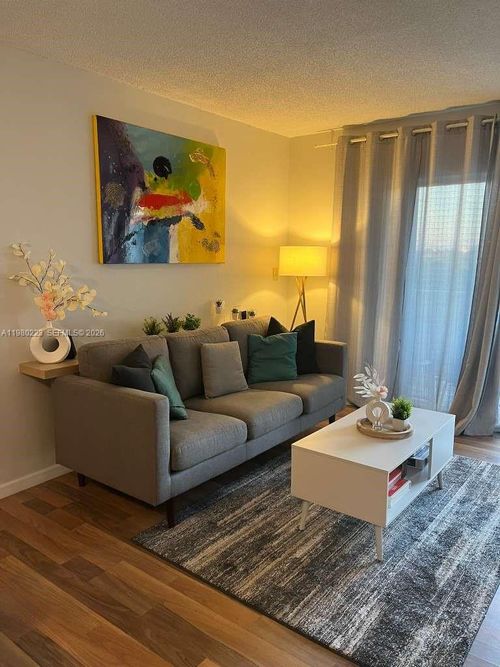 apt-502-1701 Washington St, Hollywood, FL, 33020-6151 | Card Image