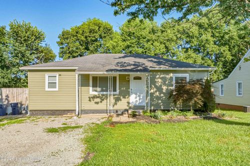 123 Eastview Cir, Shelbyville, KY, 40065-8838 | Card Image