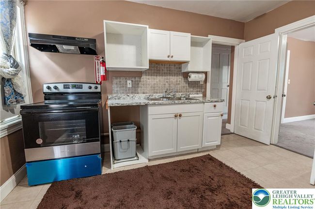 1013 Spruce St, House other with 5 bedrooms, 4 bathrooms and null parking in EASTON PA | Image 20