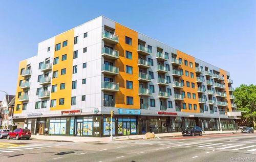 6c-62-98 Woodhaven Blvd, Rego Park, NY, 11374-3351 | Card Image