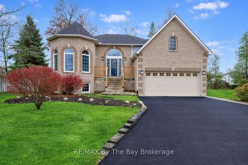 6 Deerrun Pl, Wasaga Beach, ON, L9Z1H8 | Card Image