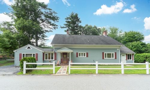 28 Highland St, Southborough, MA, 01772-1914 | Card Image