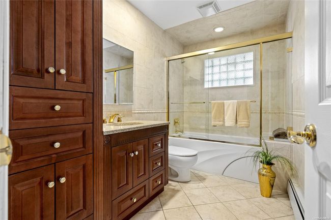 122 Hayrick Ln, House other with 4 bedrooms, 3 bathrooms and null parking in Commack NY | Image 20