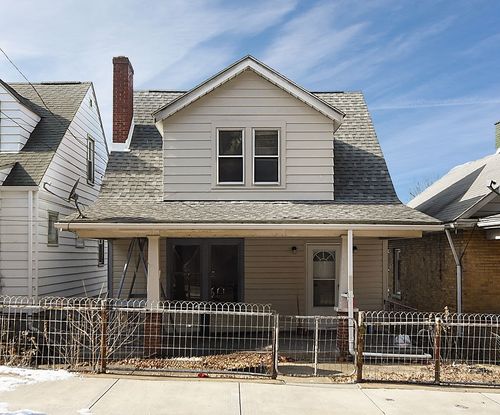 825 Pine St, Ambridge, PA, 15003-1734 | Card Image