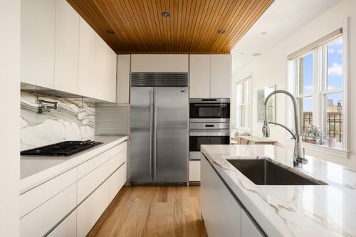 4-582 2nd St, Brooklyn, NY, 11215-2621 | Card Image