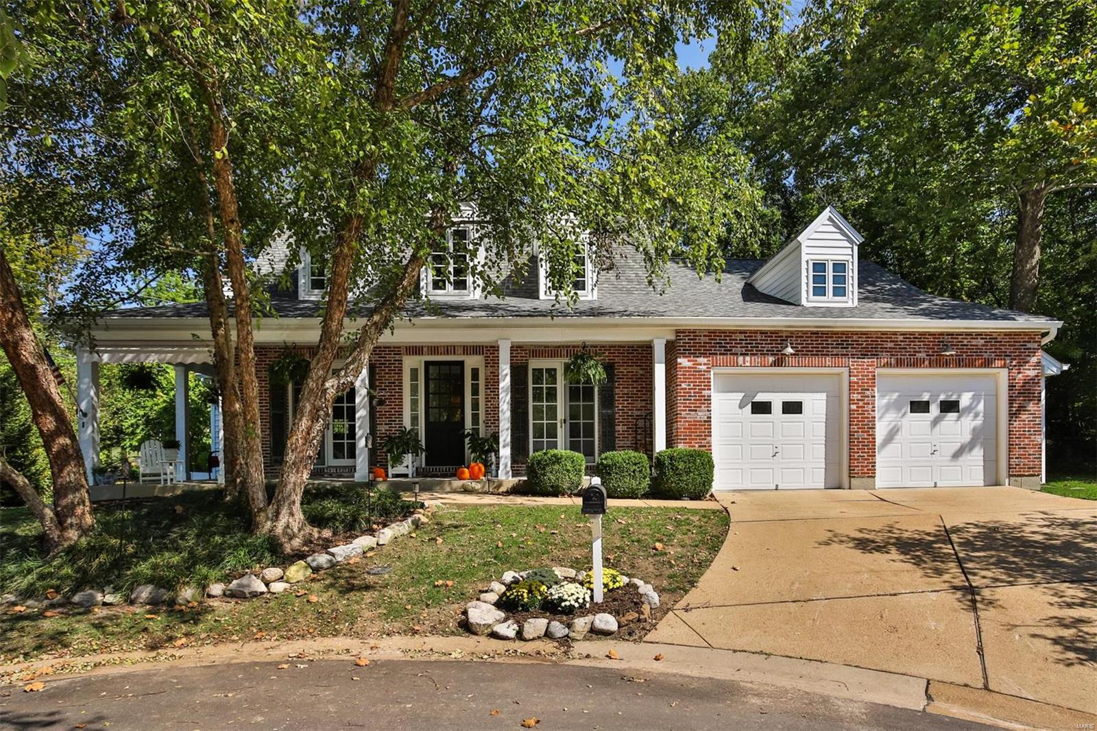 Divot Dr, Saint Louis, MO 63131