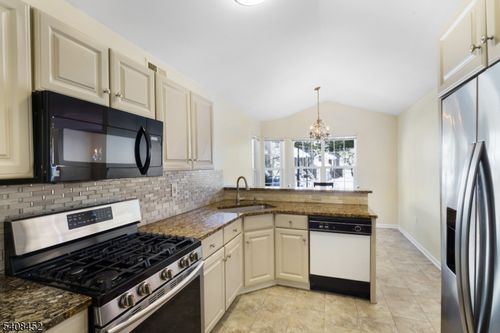 12 Woodmont Dr, Randolph, NJ, 07869-3736 | Card Image