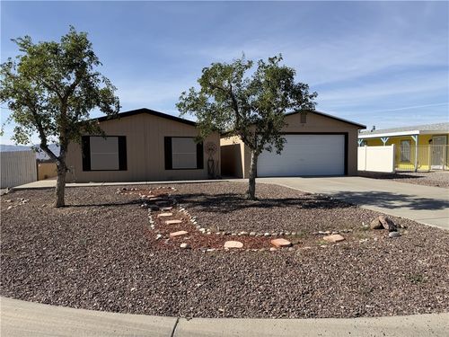 4479 S Lynda Cir, Fort Mohave, AZ, 86426-6310 | Card Image