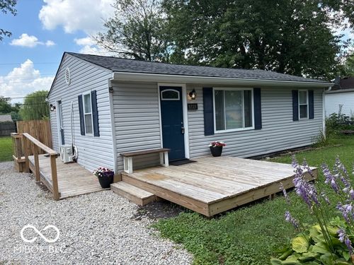 5725 Clover Maple Dr, Fairland, IN, 46126-9734 | Card Image