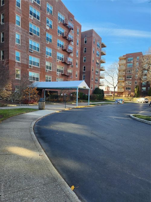 apt-5a-23 Bell Blvd, Bayside, NY, 11360-2048 | Card Image
