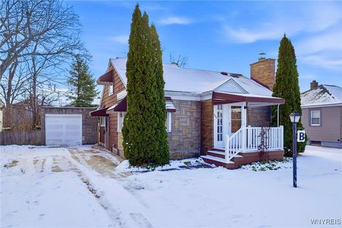 350 W Girard Blvd, Tonawanda, NY, 14217-1839 | Card Image