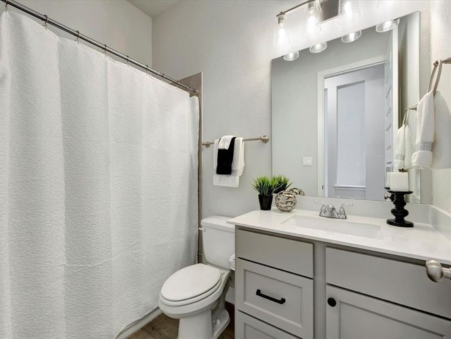 Guest Bathroom | Image 25