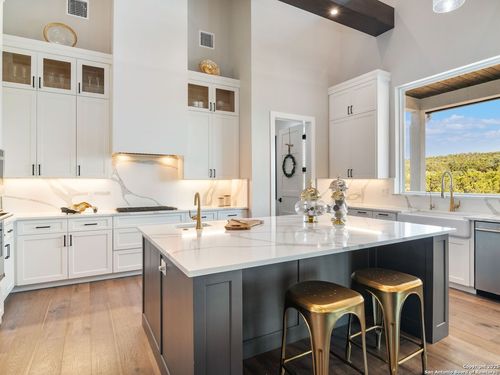 27038 Rocky Rim, San Antonio, TX, 78266-4400 | Card Image