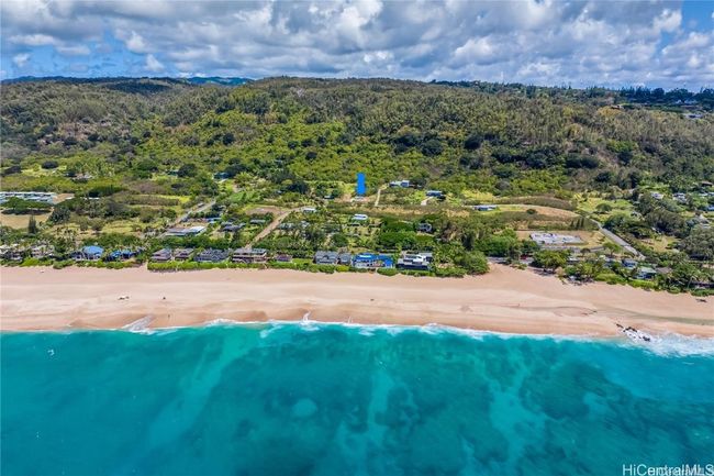 Property location ~ 3-5 minute walk from pristine calm ocean in the summer or raging waves in the winter. | Image 8