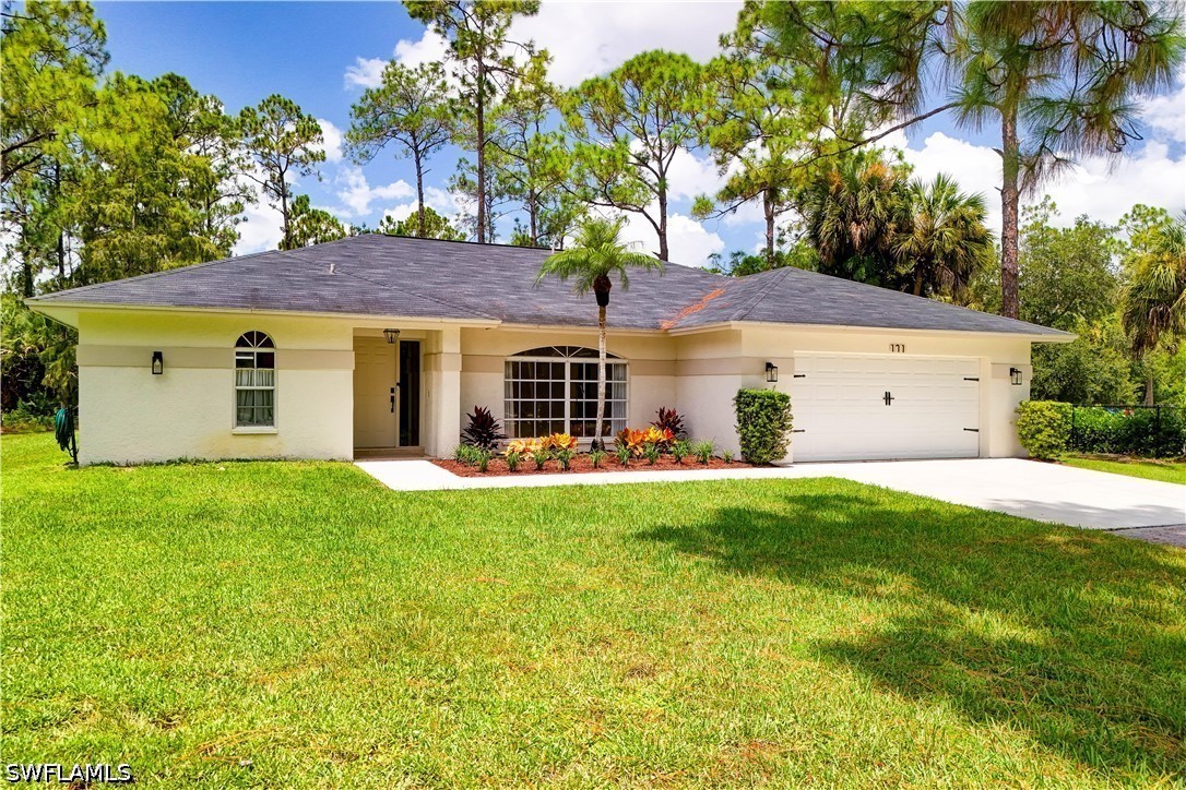 Residential in Naples 4