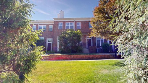 1908 Lindsay Ln, Ann Arbor, MI, 48104-4168 | Card Image