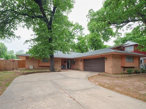 2815 N Grove Ave, Oklahoma City, OK, 73127-1746 | Card Image