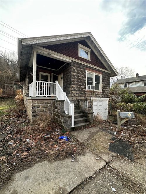 3072 Auberle St, Mckeesport, PA, 15132-1123 | Card Image