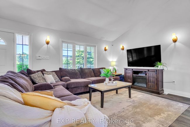 854 Scuttlehole Rd, House other with 5 bedrooms, 3 bathrooms and 12 parking in Roslin ON | Image 5