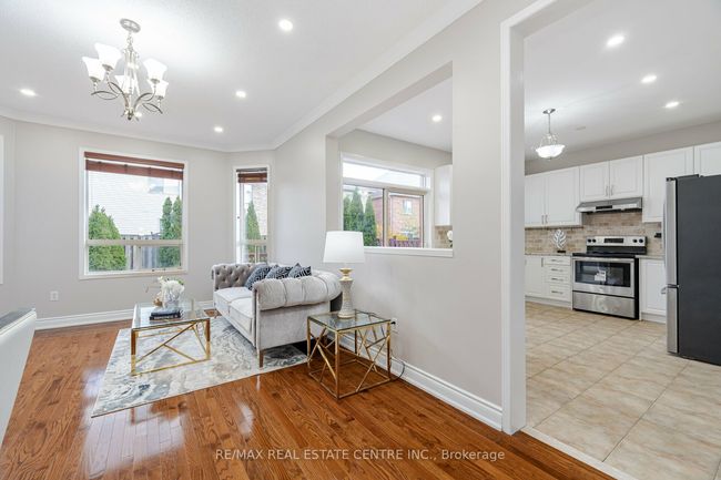 1016 Mccuaig Dr, House other with 4 bedrooms, 4 bathrooms and 2 parking in Milton ON | Image 16