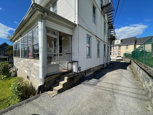 187 Fisher Ave, White Plains, NY, 10606-2302 | Card Image