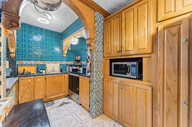 707 Doncrest St, House other with 7 bedrooms, 5 bathrooms and 4 parking in Channelview TX | Image 11