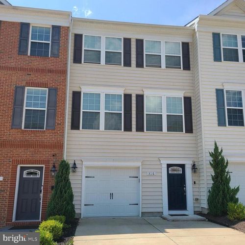 316 Tree Line Dr, FREDERICKSBURG, VA, 22405-1273 | Card Image