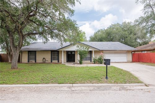 1101 Jefferson St, Alice, TX, 78332-3705 | Card Image