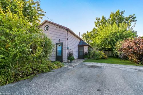 24 Centre St, Port Rowan, ON, N0E1M0 | Card Image