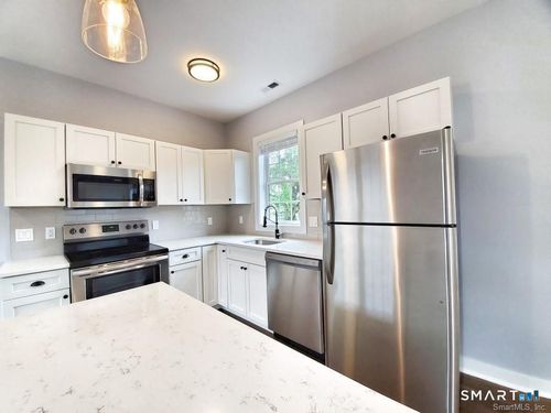 2b-5 Isaac St, Norwalk, CT, 06850-4107 | Card Image