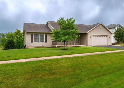 340 Homestead Dr, Twin Lakes, WI, 53181-9810 | Card Image