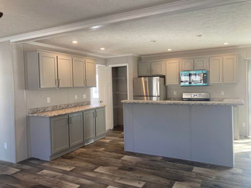 40 School St, Canaan, NH, 03741-7653 | Card Image