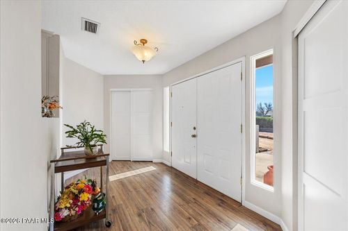 1242 E Meadowlark Ln, Cottonwood, AZ, 86326-7079 | Card Image
