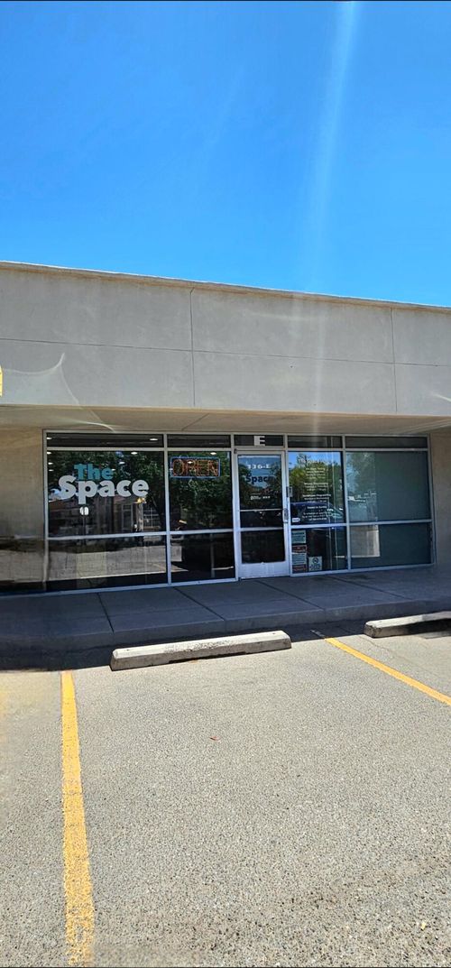 d-and-e-136 Washington St Se, Albuquerque, NM, 87108-2894 | Card Image