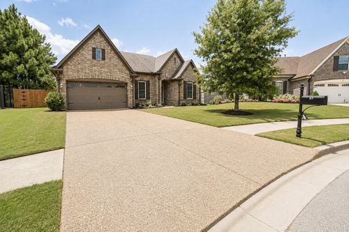 85 Arabella Cir, Oakland, TN, 38060-3546 | Card Image