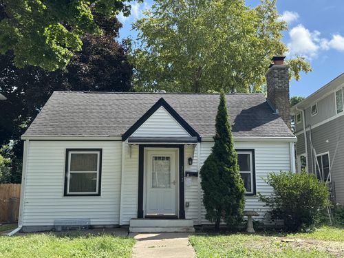 3213 29th Ave S, Minneapolis, MN, 55406-2408 | Card Image