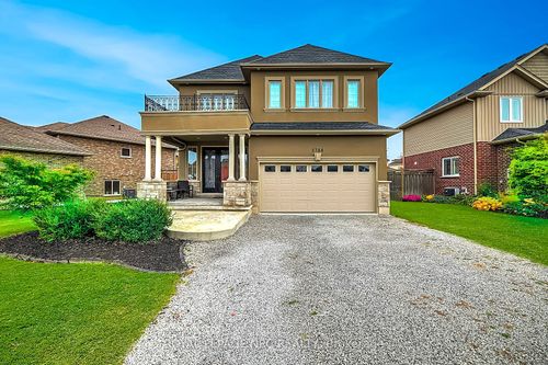 5784 Ironwood St, Niagara Falls, ON, L2H0G4 | Card Image
