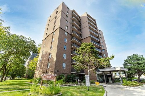 402-3065 Queen Frederica Dr, Mississauga, ON, L4Y3A3 | Card Image
