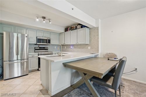 apt-515-4109 Residence Dr, FORT MYERS, FL, 33901-9217 | Card Image